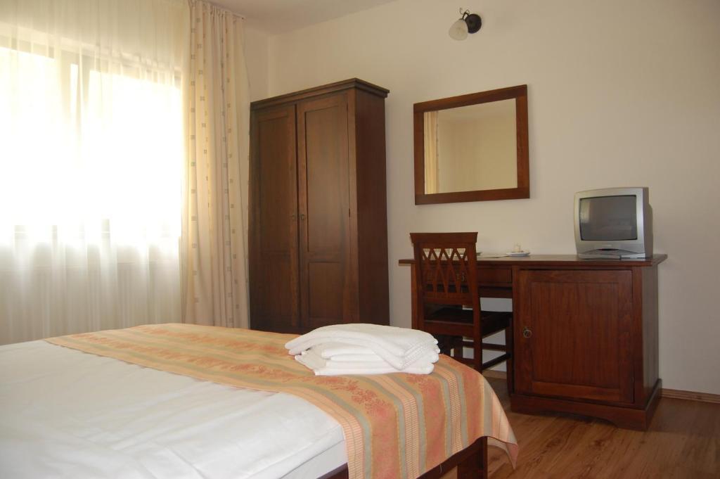 Complexul Turistic Cheile Butii Hotel Cimpu lui Neag ห้อง รูปภาพ