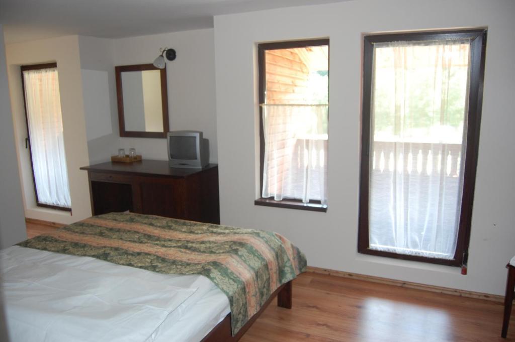 Complexul Turistic Cheile Butii Hotel Cimpu lui Neag ห้อง รูปภาพ