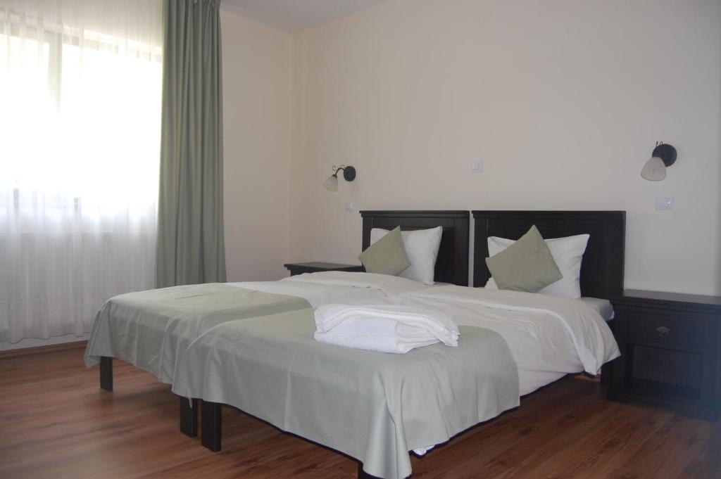 Complexul Turistic Cheile Butii Hotel Cimpu lui Neag ห้อง รูปภาพ